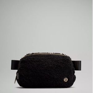 Lululemon Everywhere Belt Bag 1L Fleece